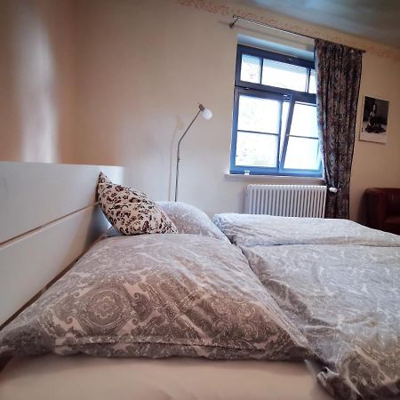 Weida Charmantes Apartment Siebenschlaefer - Ferienwohnung Cafe 7 מראה חיצוני תמונה